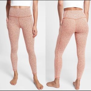 Athleta XS Salutation Stash Pocket II Textured 7/8 Tight